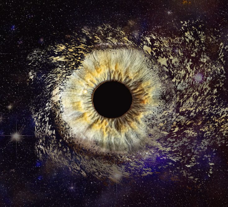 Ein detailliertes Auge, umgeben von einem galaktischen, nebulösen Hintergrund.