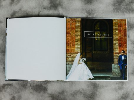 Eure Bilder in einem Buch Aufgeklapptes Fotobuch